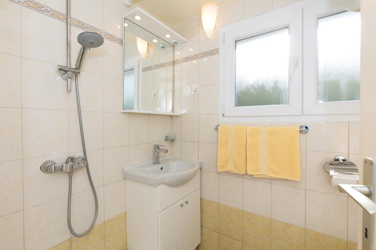Beach Apartment Đảo Krk Ngoại thất bức ảnh